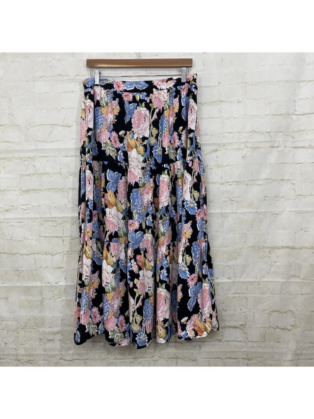Rachel Zoe Black Floral Tiered Hem Midi Skirt